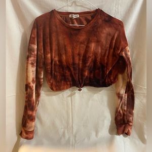 Red-orangish cropped fall/winter top